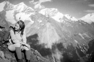 Chantal sur le chemin de la Weisshorn Htt