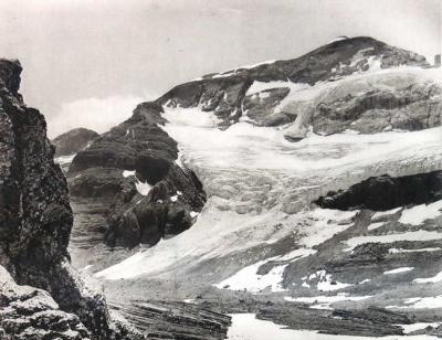 Mont Perdu, glacier du versant nord, années 20