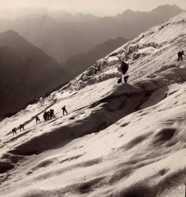 1942 : Sortie Jeunesse et Montagne sur le glacier d'Ossoue