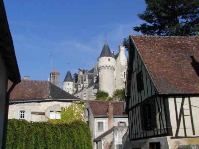 Chateau de Montrsor vu du village
