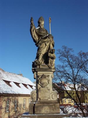 Karlov Bridge - statue
