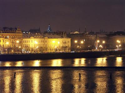 Night reflection on Vtlava