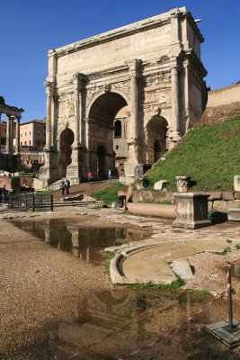 Triumph arch