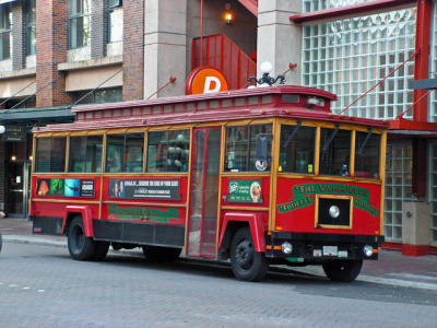 g3/23/604323/3/56772959.VancouverTrolley.jpg