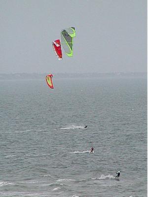 Kite Surfers on a Foggy Day 1029.jpg
