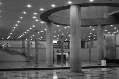 javits center lobby
