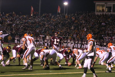defense lines up against turpin