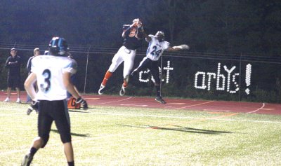 IMG_8388 completed pass to nick truesdell for a TOUCHDOWN.JPG