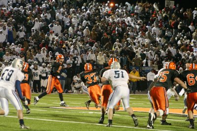  elijah carries the ball