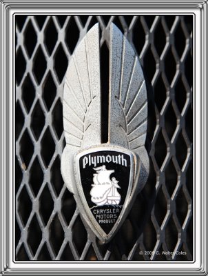 Plymouth 1930s Cust PU Logo SA09.jpg