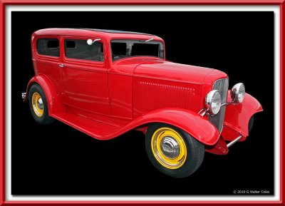 Ford 1932 2dr sedan Red DD F.jpg