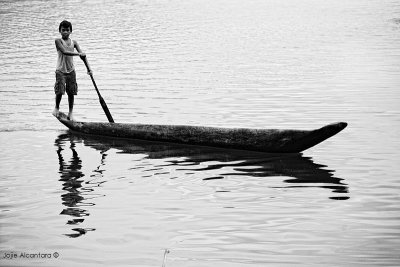 Boat boy, Lake Sebu