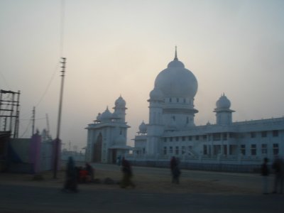 Jai Guru Dev Temple (Naam Yog Sadhna Mandir) - Mathura.jpg