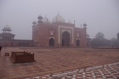 Taj Mahal Masjid.jpg