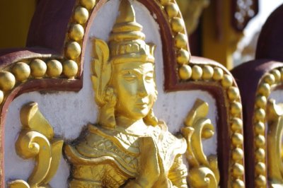 Buddhas on Buddha Dhatu Jadi (6).jpg
