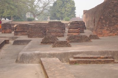 Backside of Sariputta Stupa.jpg