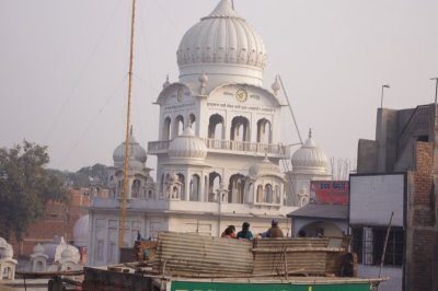 Gurudwara Near Ganges River.jpg