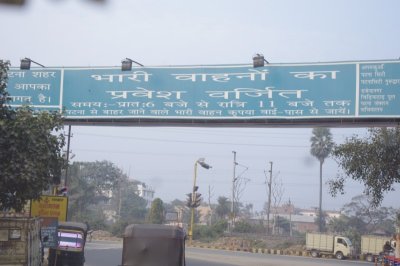 Sign on Road to Patna.jpg