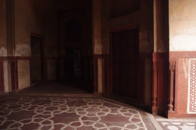 Inside Humayun's Tomb (2).jpg