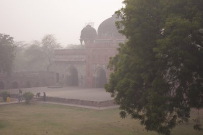 Iza Khan's Mosque.jpg