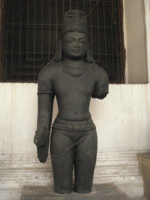 Statue - Indian Museum (2).jpg