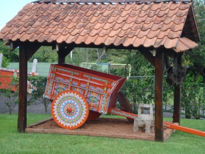 Sarchi Ox Carts (2).jpg
