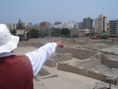 Huaca Pucllana in Middle of Lima.jpg