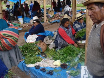 Chinchero Market - Quechua People (4).jpg