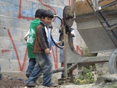 Kids in Aguas Caliente (3).jpg