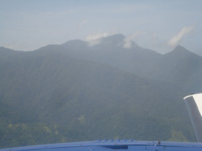 Plane and Airport at La Ceiba (3).jpg