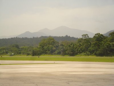 Plane and Airport at La Ceiba (6).jpg