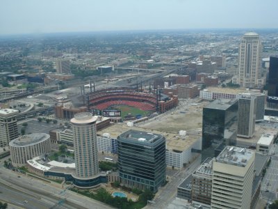 View of St Louis from Gateway Arch Observation Deck (9).jpg