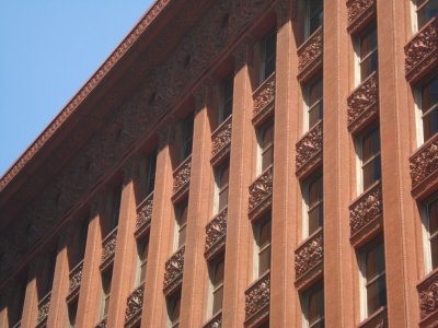Wainwright Building Facade.jpg