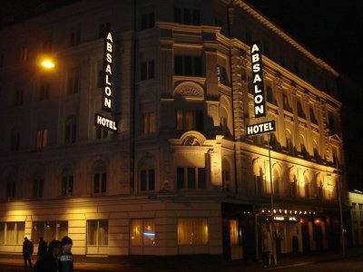 Abasolon Hotel at Night.jpg