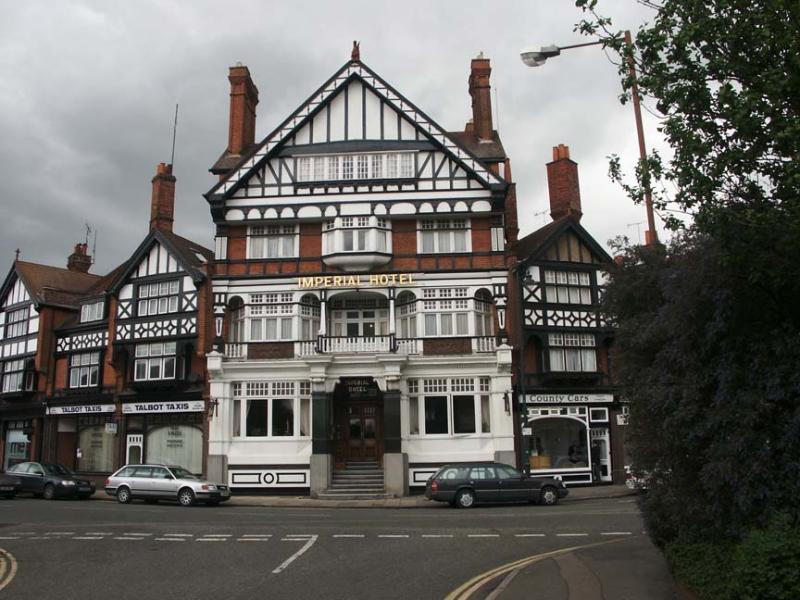 Henley Hotel