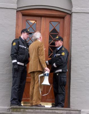 g3/24/324/3/54726687.Dabbierekkitilvitals_.jpg