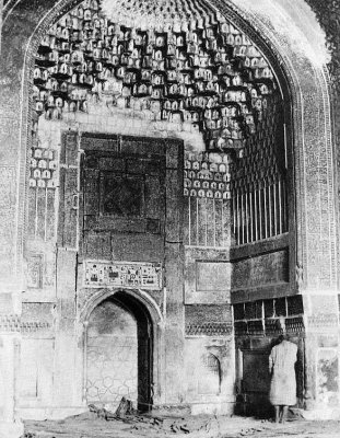 Registan. Tillya-Kari Mosque's Mithrab