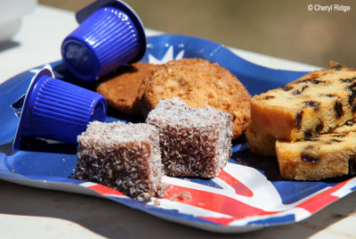 2739-lamingtons, cake, anzac biscuits