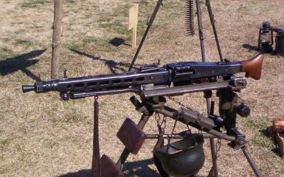 42GermanMG42.jpg
