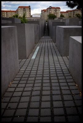 IMG_8624 - Mmorial de l'Holocauste.jpg