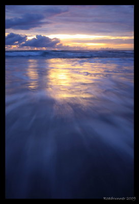 Ocean waves in blur.jpg