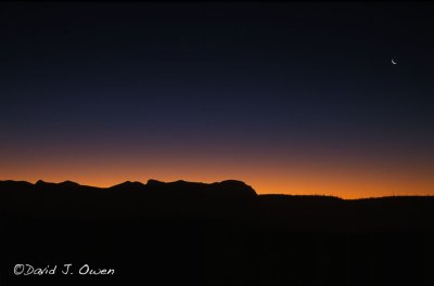 13905V Las Burras sunrise and moon