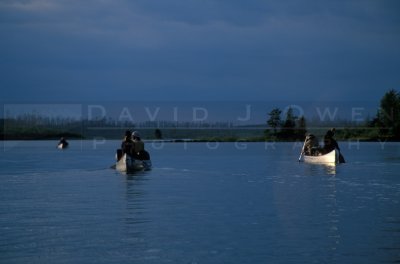 15442 Canoes on Kawnipi Lake