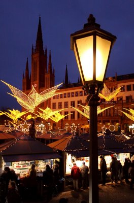 Wiesbaden Weihnachtsmarkt 242cr2p Nik.jpg