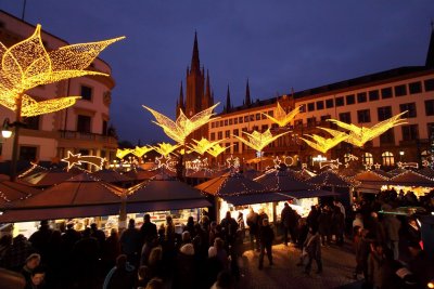 Wiesbaden Weihnachtsmarkt 235cr2 Nik.jpg