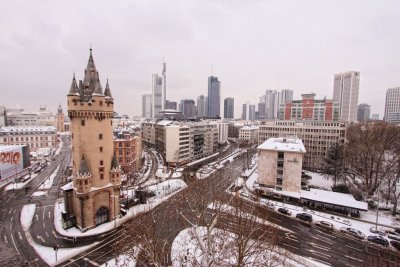 Frankfurt in White 149 Nik.jpg