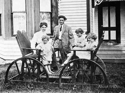 A. B. Dawson Family, about 1910