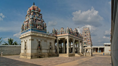 Meenakshi Sundareshwara Temple