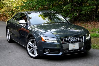 2009 Audi S5 at home