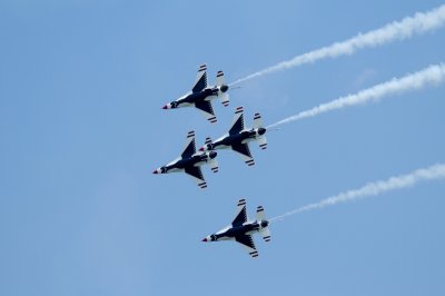 US Air Force Thunderbirds F-16s